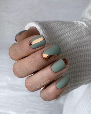 Uñas con acabado mate que lucen sofisticadas y elegantes ¡Pruébalas!