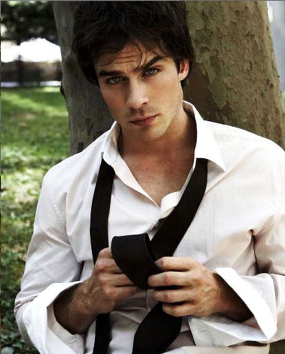 Las fotos de Ian Somerhalder en Vampire Diaries que nos hacen extrañar al  vampiro más sexy