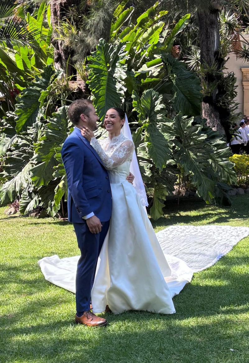 Irma Miranda y su esposo Juan Pablo Escalante.