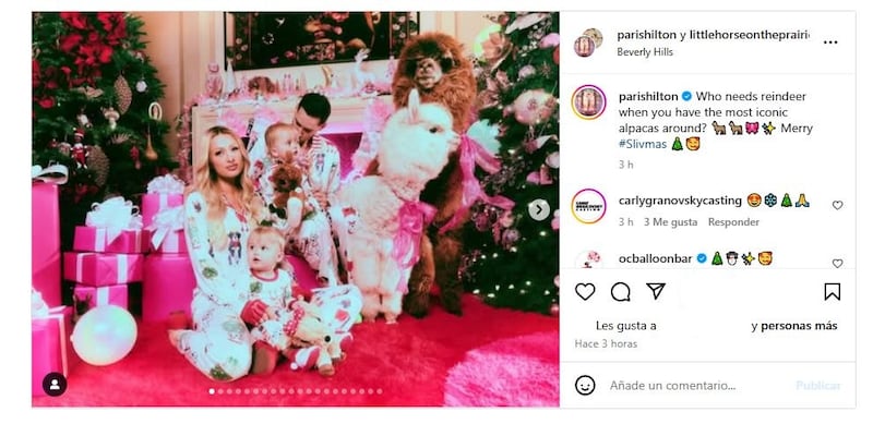 Paris Hilton celebró la Navidad rodeada de sus seres queridos