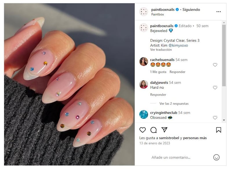 La manicura 'nude' siempre está de moda por su versatilidad y su efecto favorecedor