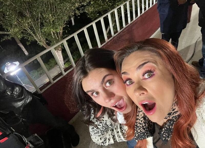 Ana Tena y Aracely Arámbula en el set de 'La Madrastra'