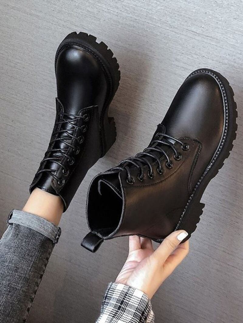 Combat boots