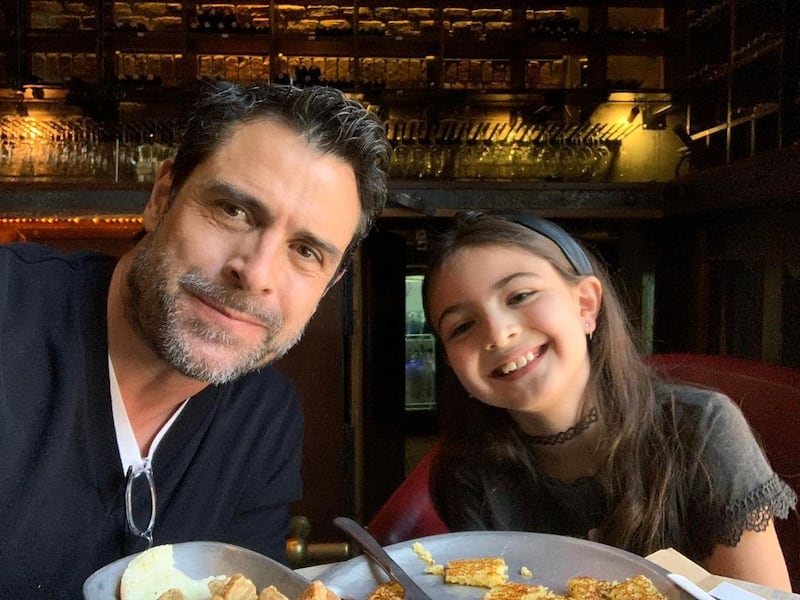 Rafael Novoa y su hija, Alana