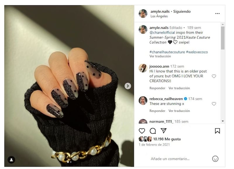 Las 'sheer black nails' son elegantes, lujosas e ideales para llevar en el otoño