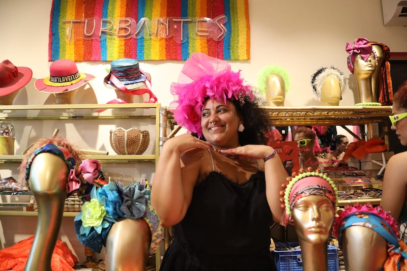 Kika Comas con Reinas del Caribe se une a ‘La Puntica’ para celebrar la diversidad de la moda en el Carnaval.