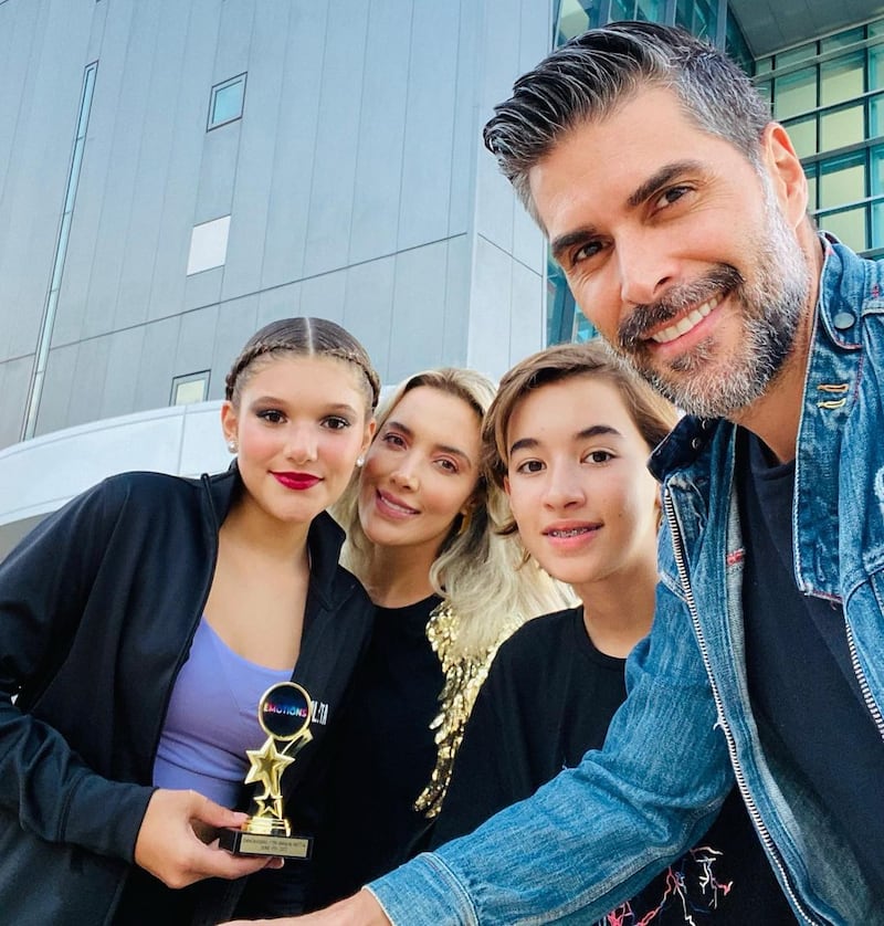 Juan Pablo Llano y su familia