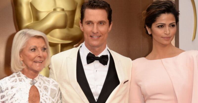 "Tuve tres bodas": madre de Matthew McConaughey reveló por qué se casó tres veces con el mismo hombre