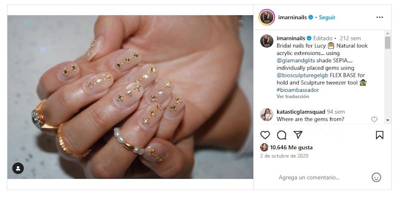 Las uñas diamante son perfectas para brillar en cada fiesta de diciembre