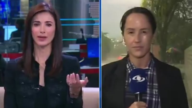 Érika Zapata de Noticias Caracol se pegó tremenda lavada mientras hacía nota en vivo Medellín