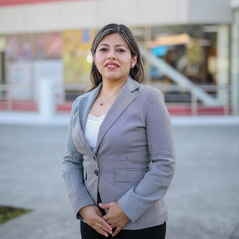 Janneth Chicaiza Espinosa, docente investigadora del Departamento Ciencias de la Computación y Electrónica de la Facultad de Ingenierías y Arquitectura.