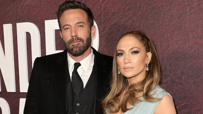 "Quizás necesite más vacaciones": captan a JLo tras reunirse con Ben Affleck y aseguran luce estresada