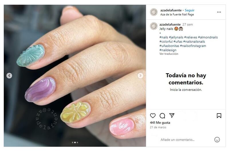 Las 'jelly nails' lleva años liderando las tendencias en cuanto a manicuras