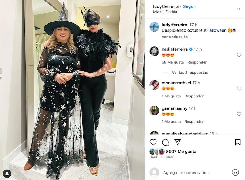 Nadia Ferreira junto a su mamá Ludy Ferreira para festejar Halloween