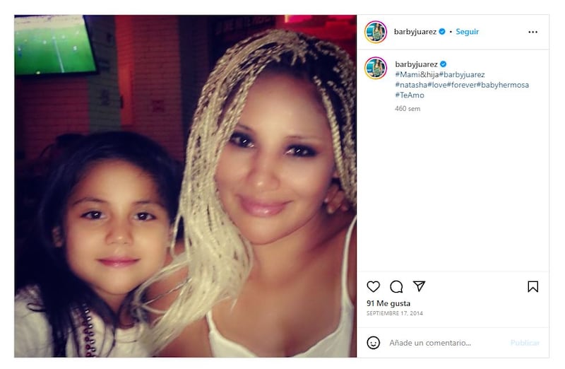 Mariana Juárez es una madre entregada a la crianza a su única hija, Daphne Natasha