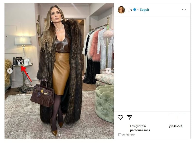 Jennifer Lopez tenía una foto suya con Ben Affleck en su vestido en febrero pasado