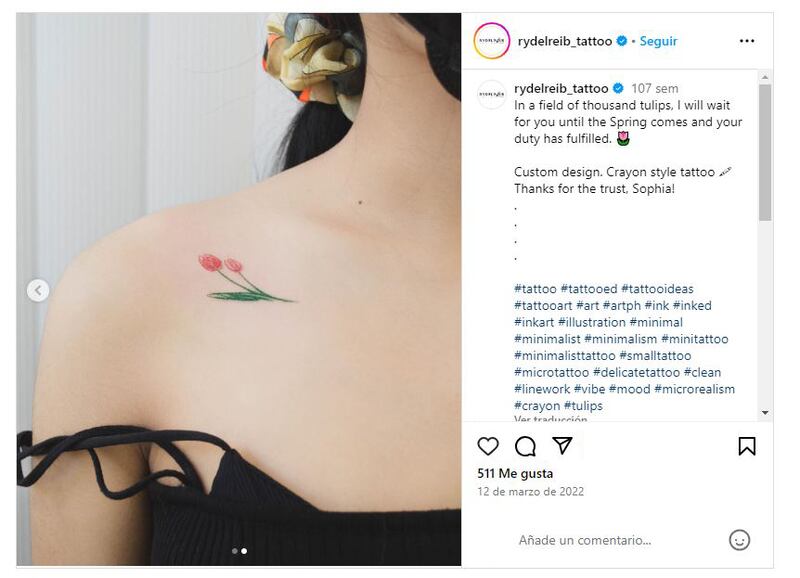 Los tatuajes de flor minimalista actualmente gozan de gran popularidad