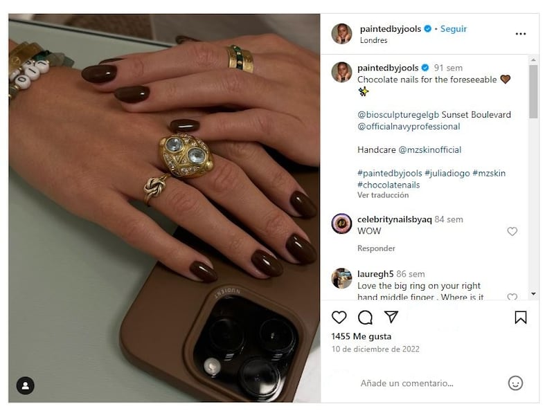 La manicura chocolate es un clásico de la temporada otoñal