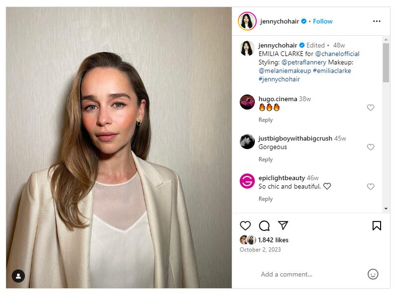 Emilia Clarke lució el 'chestnut hair' en el otoño pasado