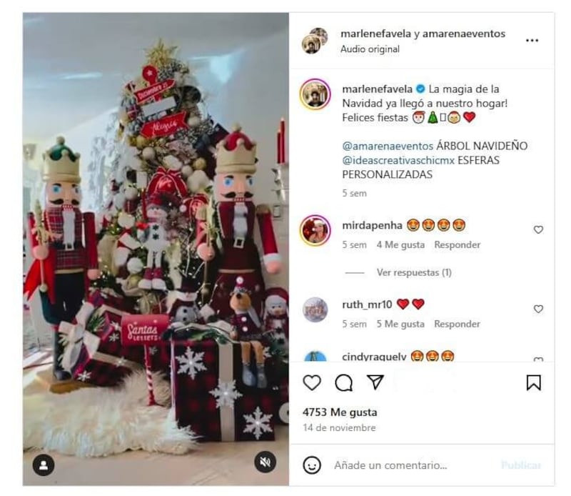 El árbol de Navidad de Marlene Favela