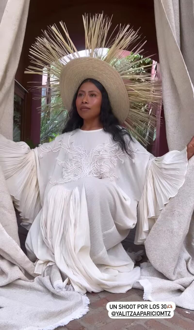 Yalitza Aparicio cumplió 30 años el 11 de diciembre rodeada de amor