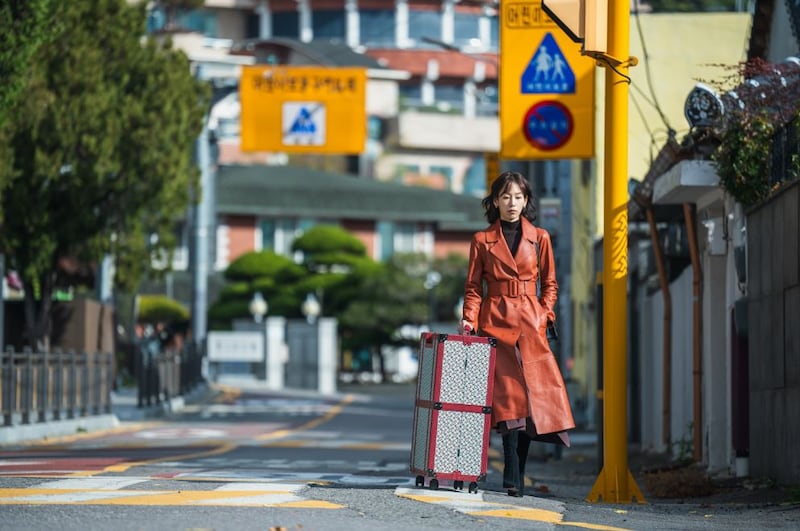 Escena de la serie surcoreana 'Una maleta'