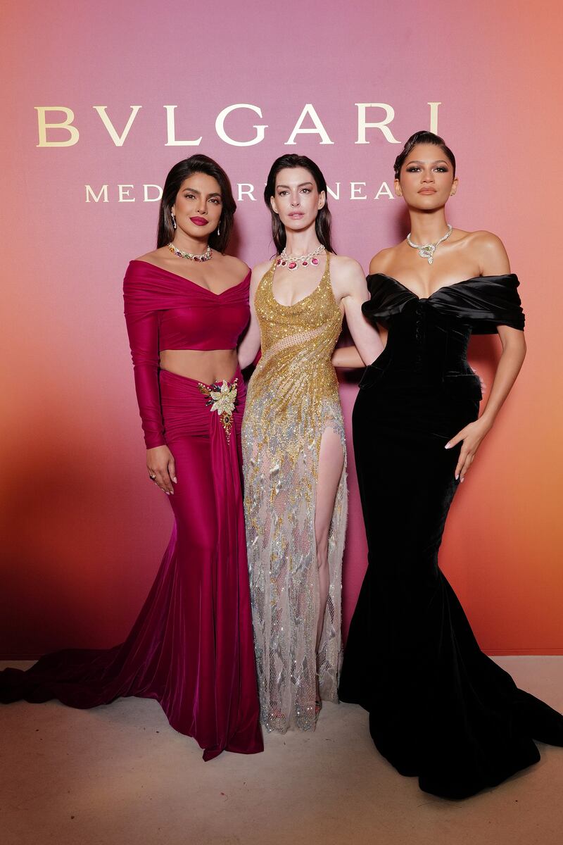 Priyanka Chopra, Anne Hathaway y Zendaya en Bulgari.