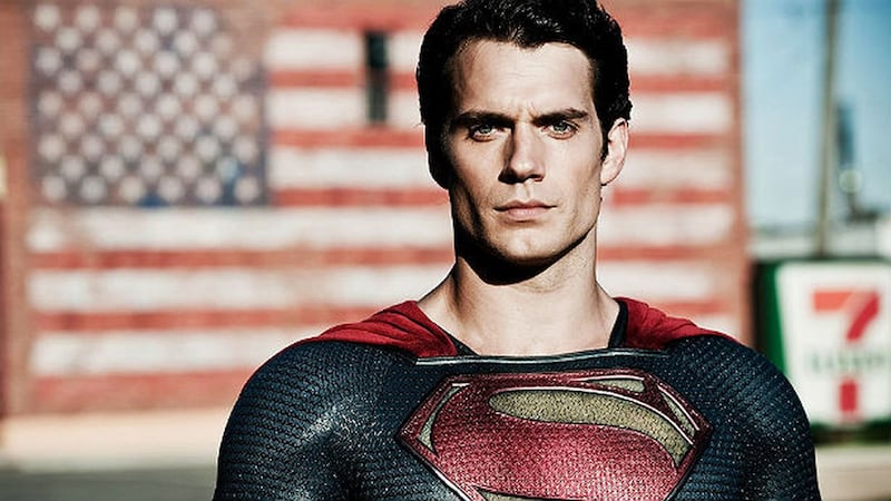 Henry Cavill como Superman