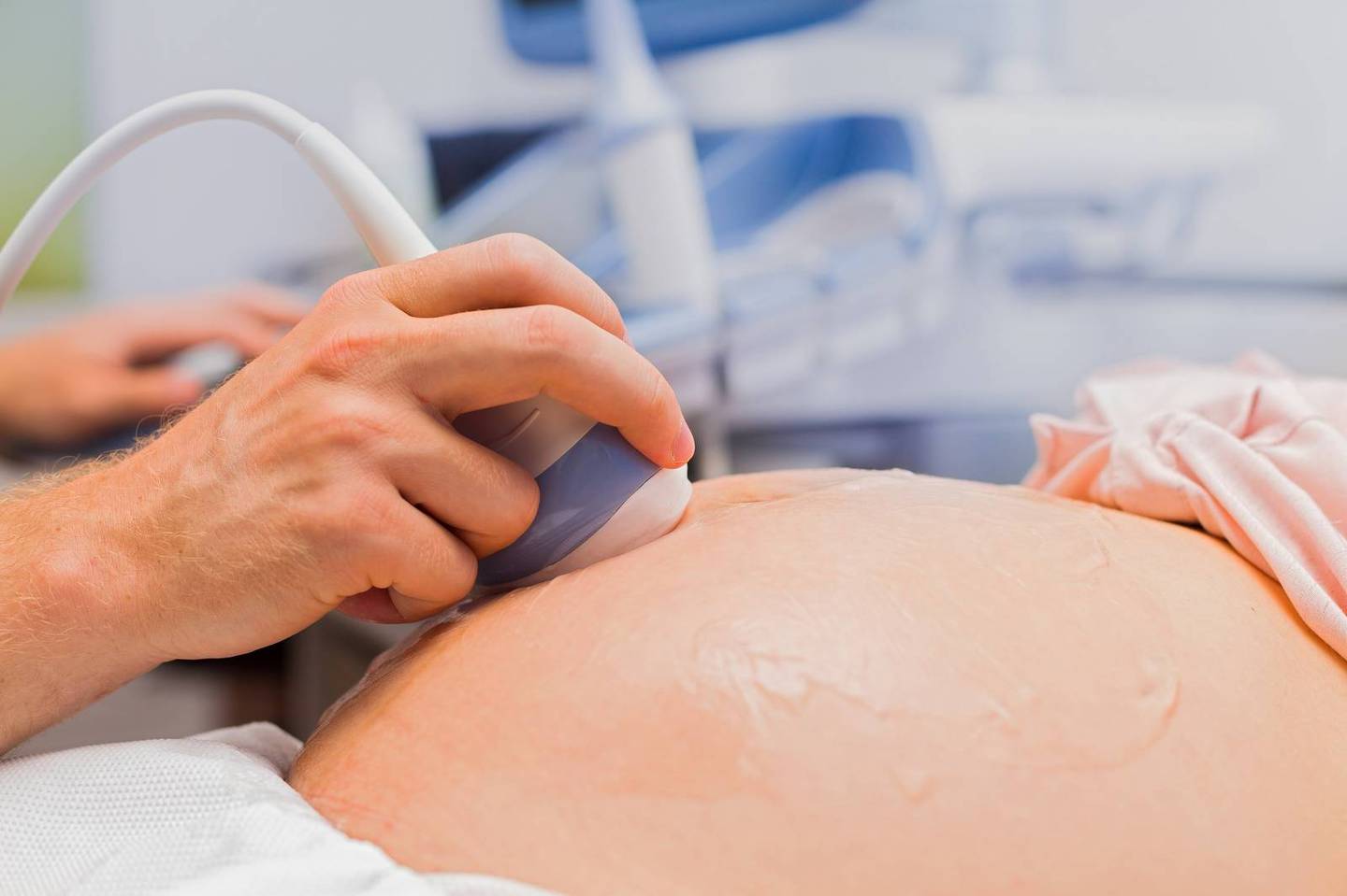 Узи делают перед родами. Ультразвуковое исследование плода. Ультразвуковое исследование беременных. УЗИ беременных. УЗИ беременных на поздних сроках.